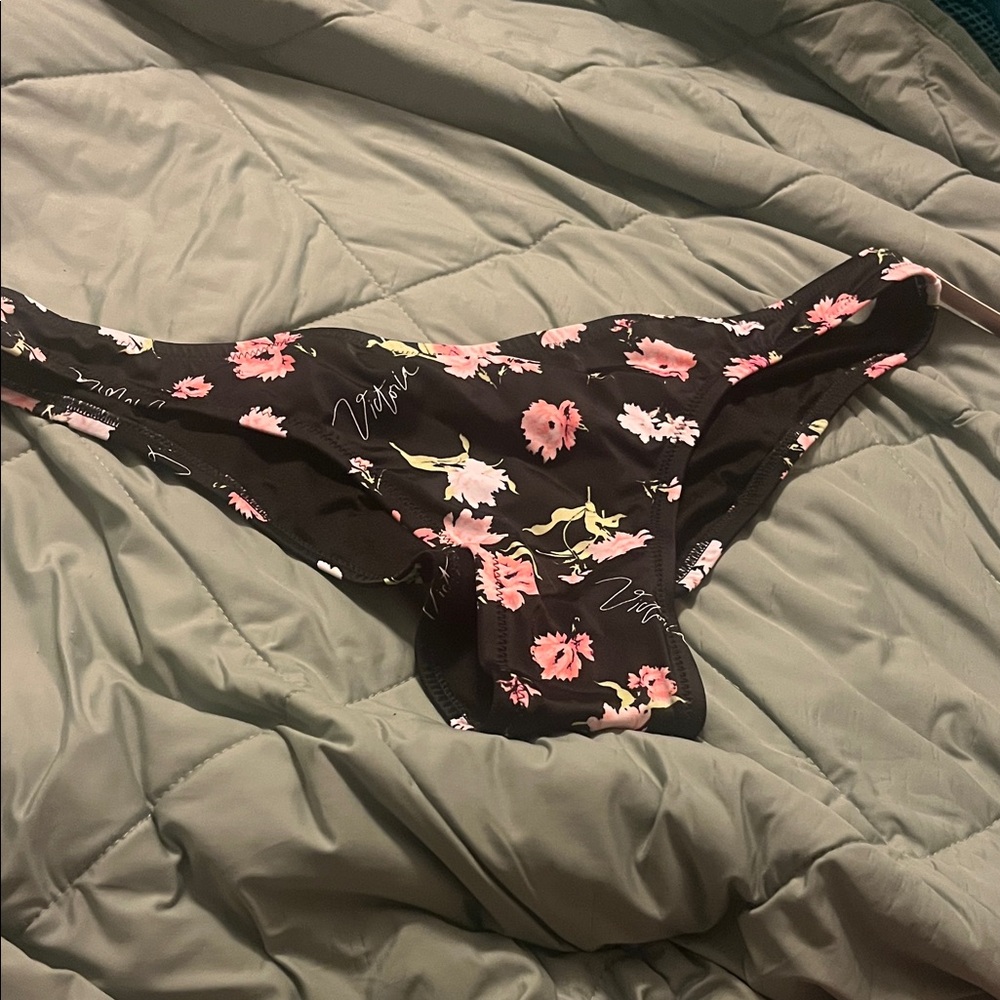 Victoria's Secret Black Floral Bikini Bottom XL nwt